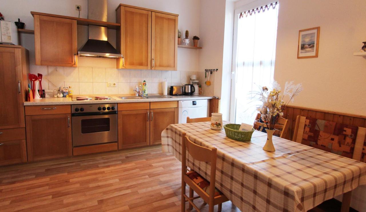 Ferienwohnung Familienwohnung Kropelin Экстерьер фото