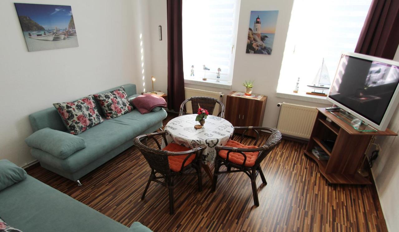 Ferienwohnung Familienwohnung Kropelin Экстерьер фото